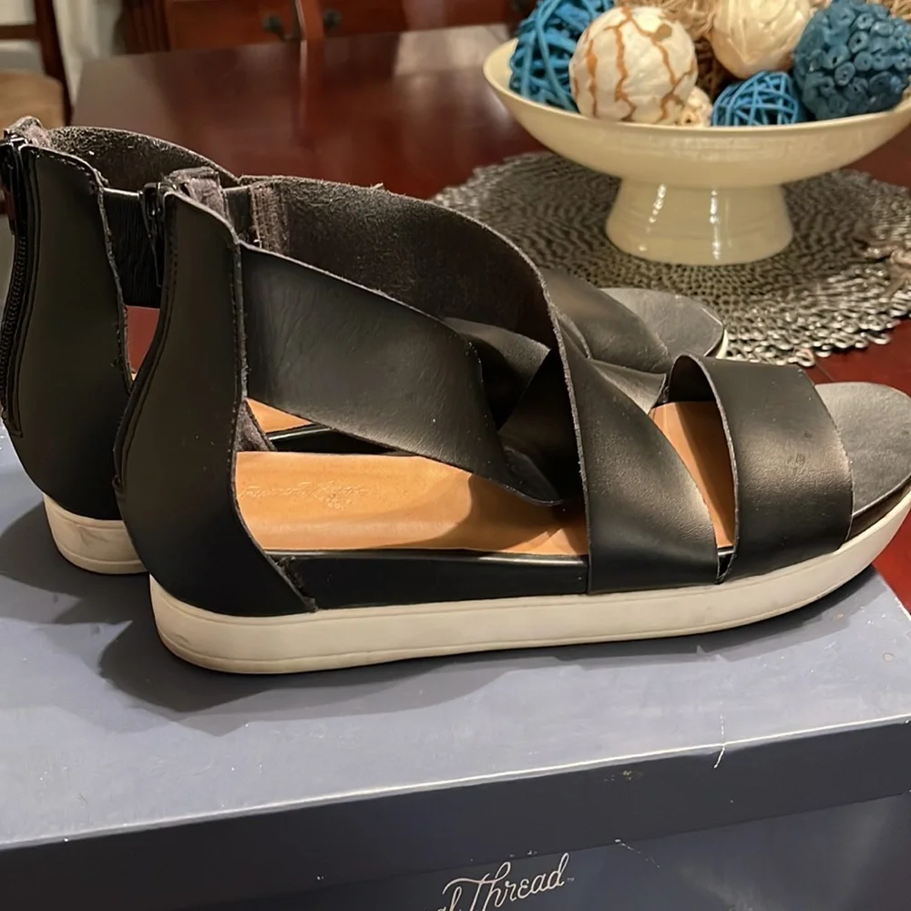 Shoes - Picture 6 of 8